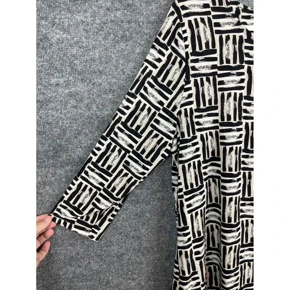 JM Collection Tunic Top Women's XL Black White 3/4 Sleeve Geometric - Picture 2 of 9